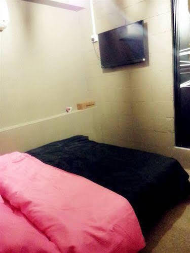 The Room @ Zishi Kota Bharu Extérieur photo